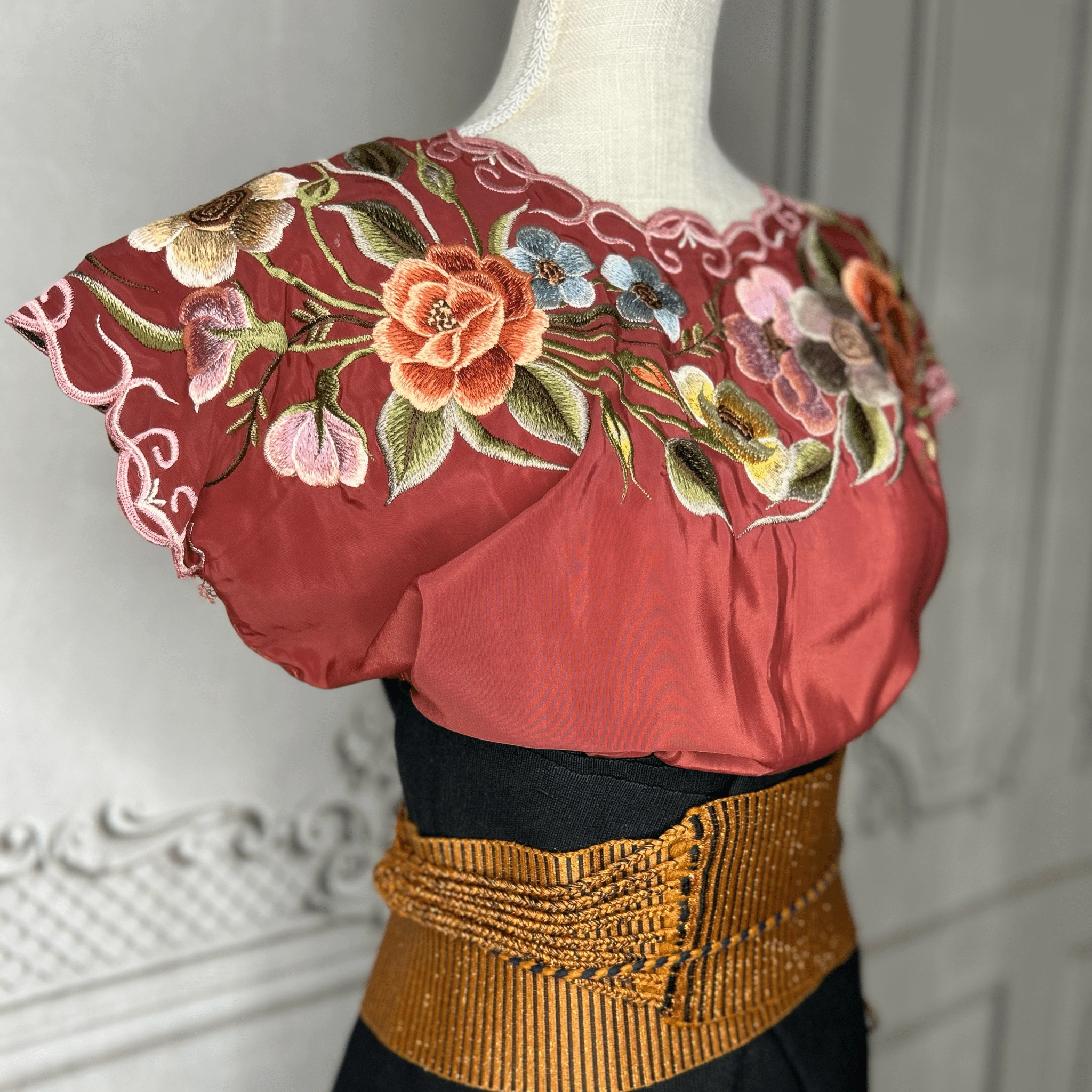 Traditional Zinacantan Chiapas Outfit - Women