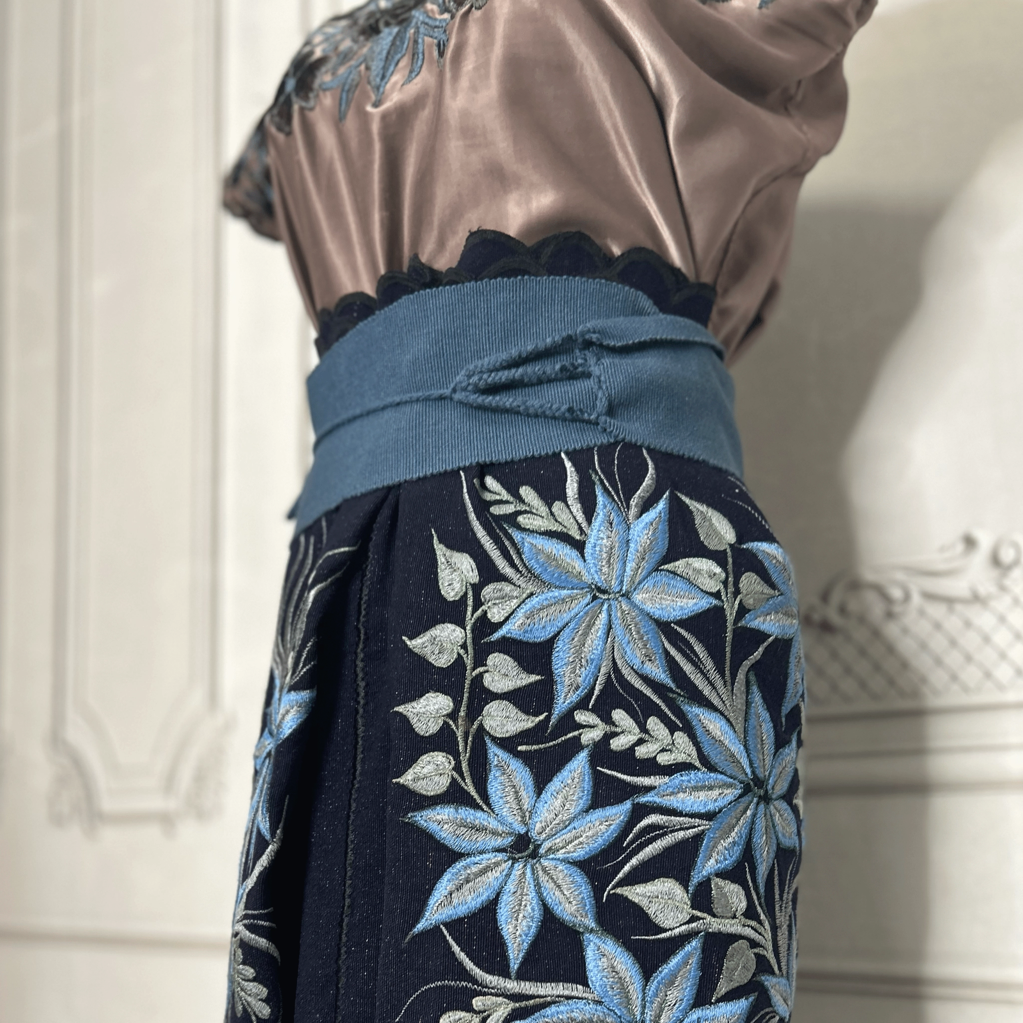 Traditional Zinacantan Chiapas Outfit - Women